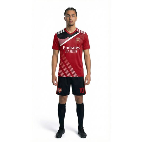Arsenal Forma Önden Görünüm