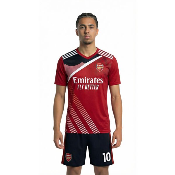 Arsenal Forma Önden Görünüm