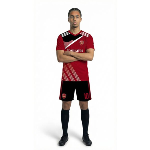 Arsenal Forma Önden Görünüm