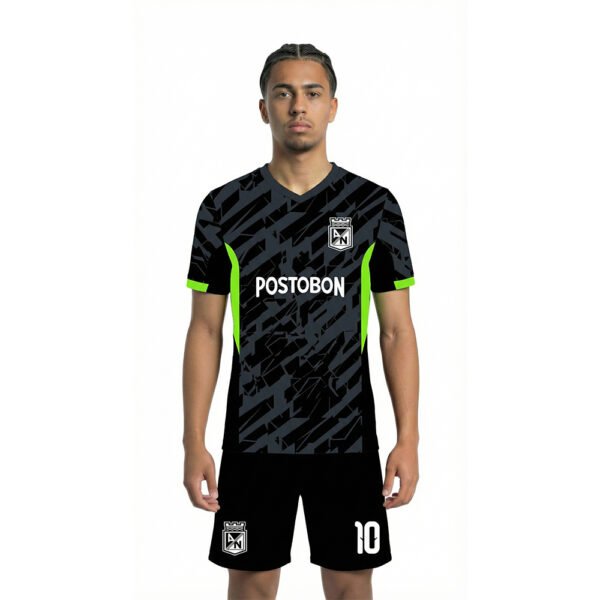 Atlético Madrid Forma Önden Görünüm