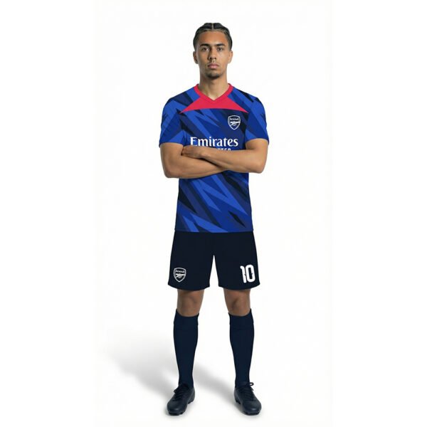 Arsenal Forma Önden Görünüm