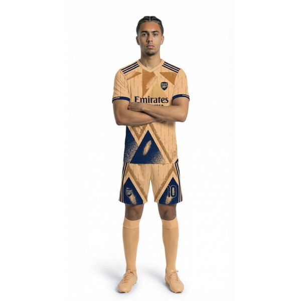 Arsenal Forma Önden Görünüm