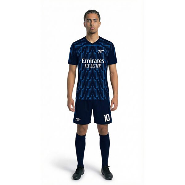 Arsenal Forma Önden Görünüm