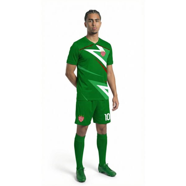 Jersey Verde Club Forma Çaprazdan Görünüm