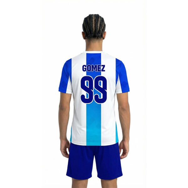 Paysandu Forma Arkadan Görünüm