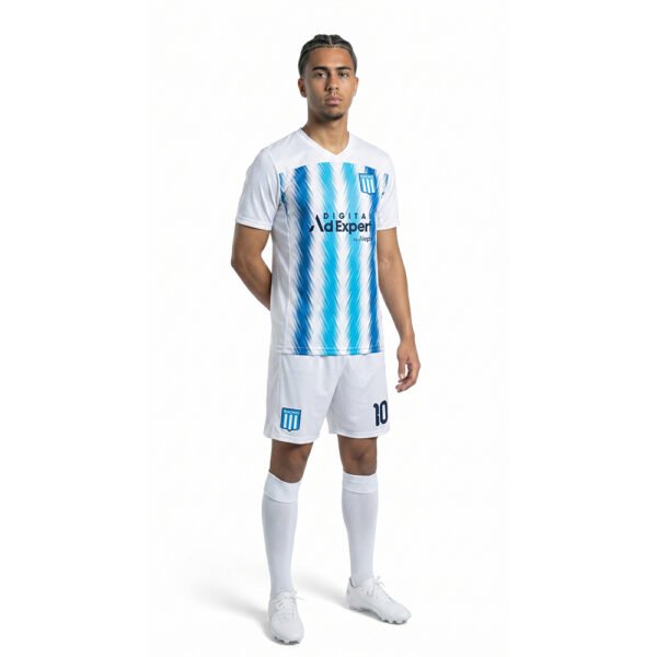Racing Club Concept Forma Çaprazdan Görünüm