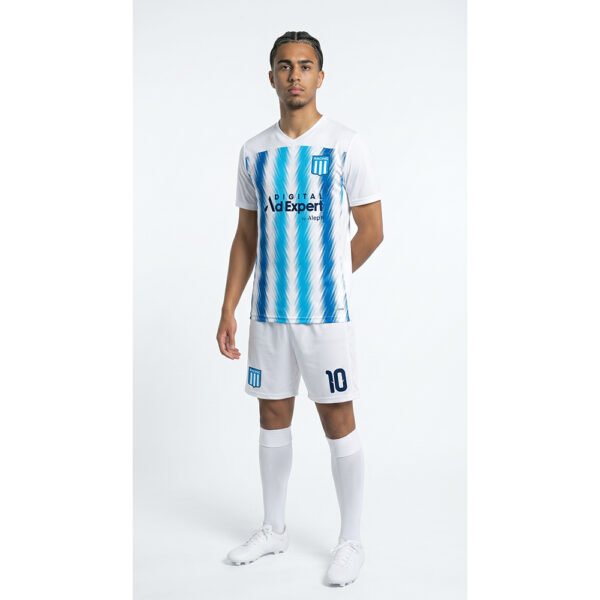 Racing Club Concept Forma Çaprazdan Görünüm