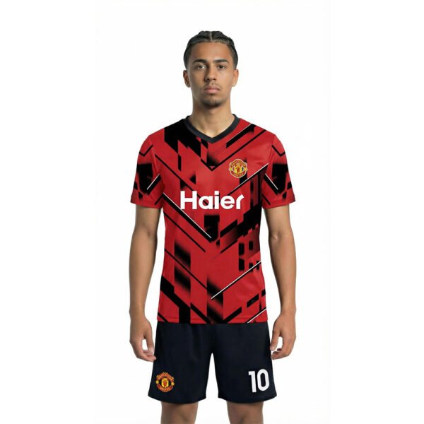 Manchester United Forma Önden Görünüm