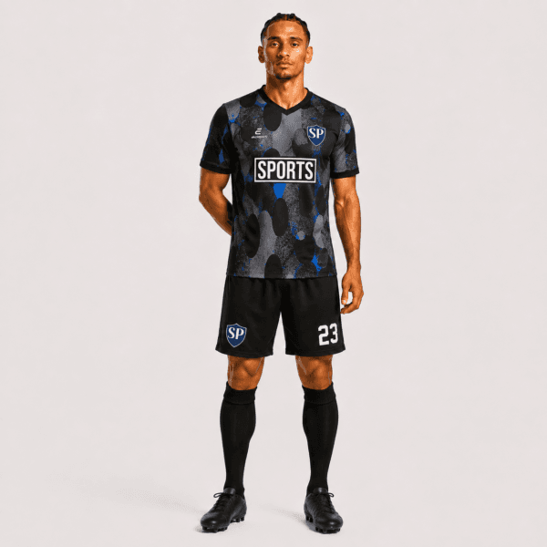Milan-2024-25-Away Forma Çaprazdan Görünüm