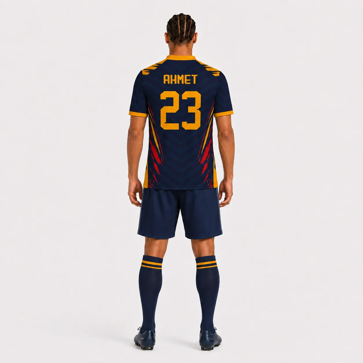 Real-Juventud Forma Arkadan Görünüm